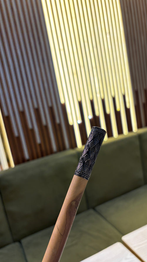 عصى عتم بالفضة